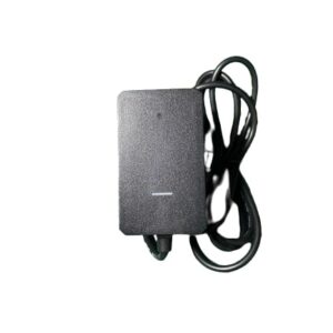 Cargador para baterías de litio 21V 2A con conector DC, ideal para cargar baterías de litio de taladros y herramientas eléctricas. Diseño compacto, compatible con una amplia gama de dispositivos para garantizar una carga segura y eficiente.