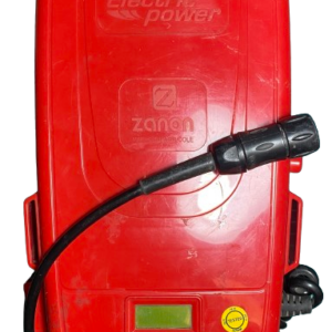 Batería de litio Zanon Electric Power en carcasa roja con cable de conexión. Servicio de reparación de batería Zanon 44.4V con recogida a domicilio y sustitución de celdas para recuperar la capacidad original.